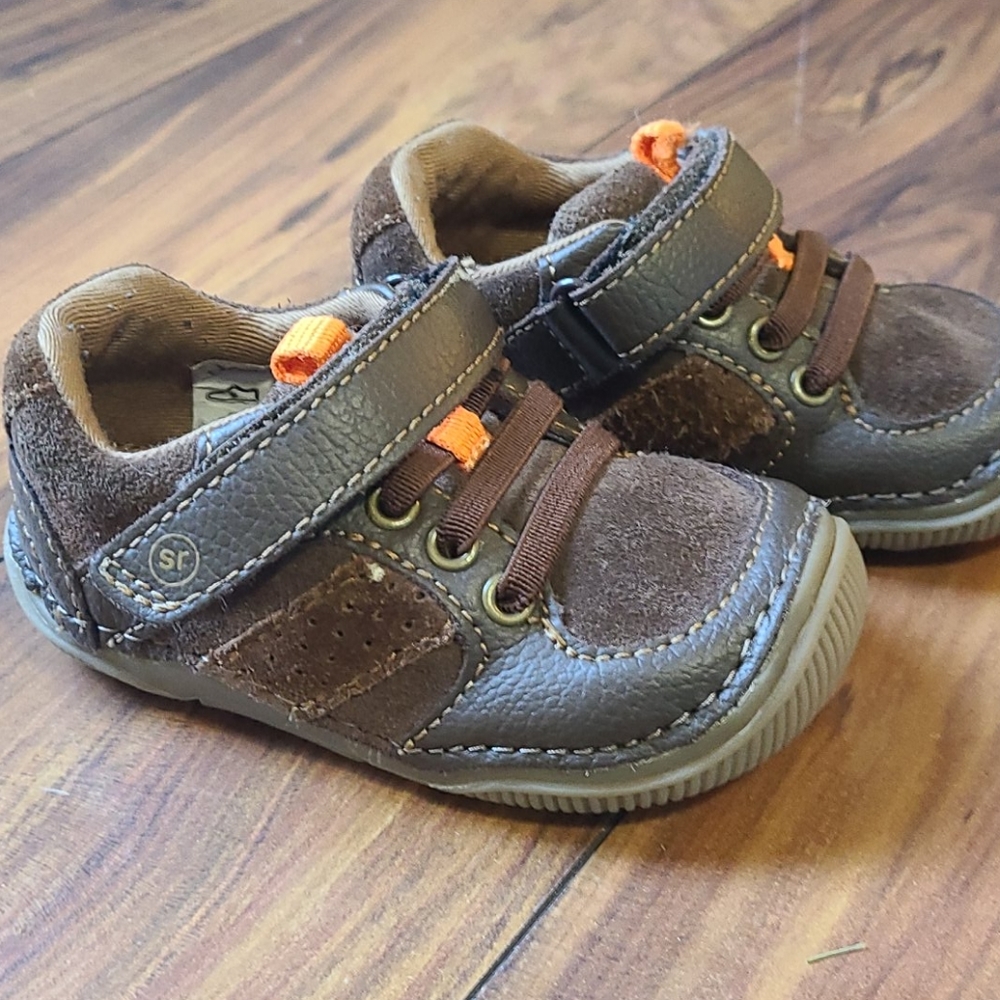 Stride rite brown memory foam